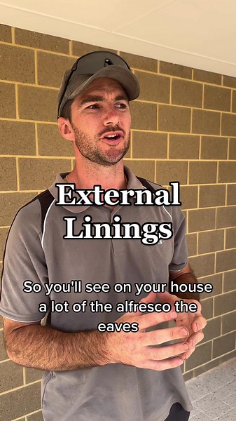 Steve says…. Do you know what slaps? Hardie™ Flex. Hardie™ Flex is the material used to line porches, verandas, alfrescos, carports and for soffits and eaves, and is loved by builders (incl. yours truly) for its: ✖️ Durability ✖️ Speed ✖️ Fire Resistance When it comes to installing Hardie™ Flex, we like to get ours in sooner rather than later (ie. before your roof goes on). As, this gives the chippies better access and makes the installation process miles easier for them. “And, if it rains?!” If