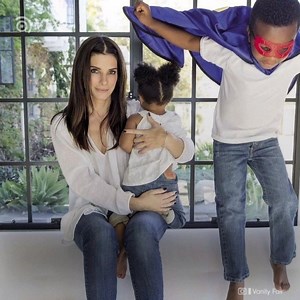 781K views · 7.8K reactions | Sandra Bullock lutou por seus filhos como sua personagem em "Bird Box". | Icons BR | Facebook