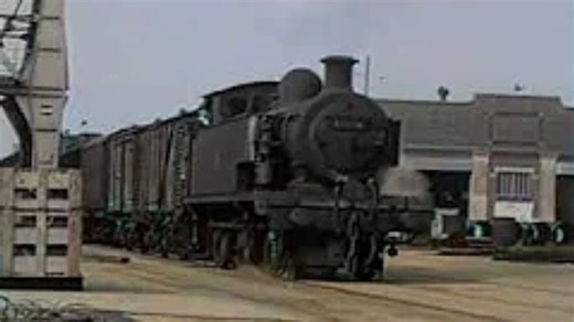 【油管转载】【高清彩色修复】英国LB&SCR E2 Class型调车蒸汽机车运行于南安普顿码头