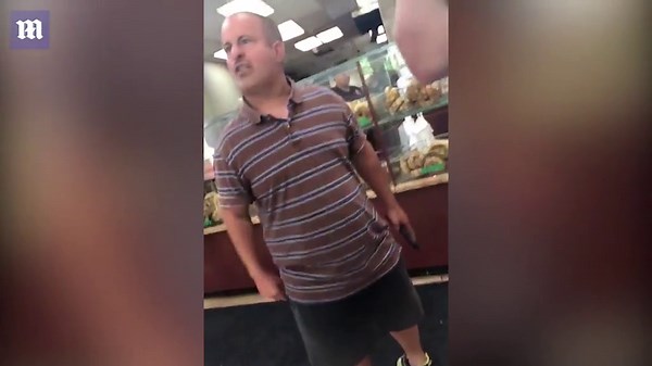 Short man rants at female bagel shop employees before fight