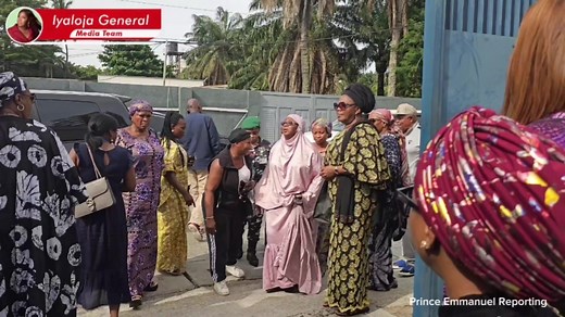 The Iyaloja-General of Nigeria, Chief Dr Mujidat Folasade Tinubu-Ojo, received with great shock the news of the sudden passing of Mr Gboyega Soyannwo, the Deputy Chief of Staff (DCoS) to the Governor of Lagos State on Wednesday, 15th May, 2024, at age 55. On Saturday, May 18th, 2024, the Iyaloja-General paid a condolence visit to the family of the deceased at his Victoria Island home to console and comfort them over the sudden death of Mr Gboyega. Folasade Tinubu-Ojo prayed that God Almighty sha