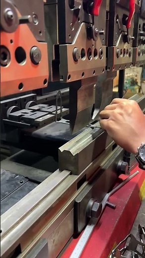 Industrial Sheet Metal Bending – Watch the Process Live