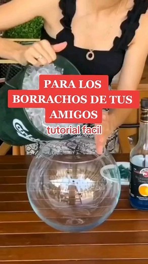 Curso 100% online 👉📱 on Instagram: "💥¿COMO EMPEZAR TU NEGOCIO DE COCTELERIA Y SER UN BARTENDER PROFESIONAL ?💥 ¿Quisieras aprender a preparar cócteles que llamen la atención de cualquier cliente ? 💥Te gustaría aprender más de 200 recetas de cócteles 🤤 🍹Aprovecha al máximo el curso online y sorprende a tus clientes con recetas únicas 🤩 !Que esperas empieza con tu propio negocio de cócteleria rentable con todo lo que debes aprender y sus herramientas!🍹 Síguenos @coctelbar21 @coctelbar21 @c