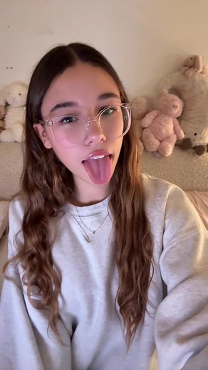 Chloe Parker (@bunnybunny924)’s video of chloe and parker