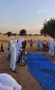 #Tchad : Au village d’Amdirib, dans la province du Batha, une fête de mariage a tourné au drame lorsqu’un des frères du marié a tiré accidentellement, atteignant mortellement le marié à la poitrine. Transporté en urgence à l’hôpital d’Ati, il est décédé peu après son arrivée malgré les efforts des médecins. | Mady Che