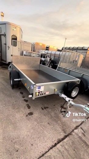 Ifor Williams P8e Trailer Overview