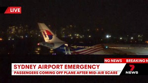 Passengers are finally being taken off the Malaysian airlines flight that was forced to land because an unruly passengers was terrifying people on board. 7NEWS at 6pm. More: 7news.link/3KG8o54 #7NEWS | 7NEWS Sydney
