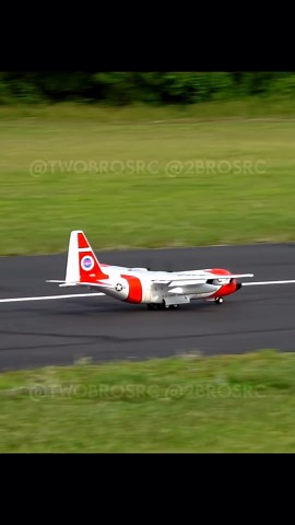 Amazing C-130J Super Hercules touch and go footage