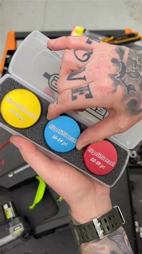 No more heat shrink connections for me! • I saw this 7481458730383445303 | Dean Quilty | Facebook