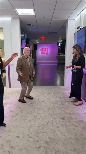 The Fonz never stops being the Fonz 🤩 Henry Winkler, 80, put on his dancing shoes as Jennifer Hudson's crew sang him to the stage 🎶🕺 "Henry's here! Where's so happy that he's back this year," sang the team 💖 📽️ : #JenniferHudsonShow #HenryWinkler #TheFonz | HELLO! Canada