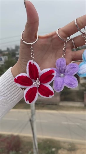 Keychain Holder Tutorial with Floral Design Ideas