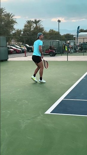 Tennis forehand technique