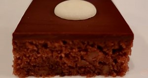 Punč kocke, izvanredan kolač sa orasima i rumom (Rum cake)