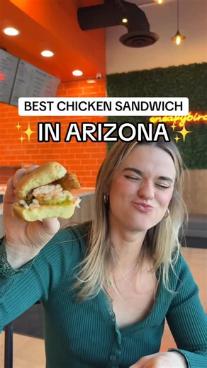 BEST CHICKEN SANDWICH IN PHOENIX?! 🤤 18 sauces and dry rubs to customize your dream chicken sandwich… 🐔if you love fried chicken like us, you would love this family owned spot @sneakybird.nevereverfried that just opened a new location in Phoenix that never ever fries their chicken but oven-grills it instead. It tastes incredible and doesn’t make us feel like crap!! GET THE SAUCE FLIGHT! They have 18 sauces dry rubs to choose from which in my opinion is my fav part of eating chicken lol. We LOV