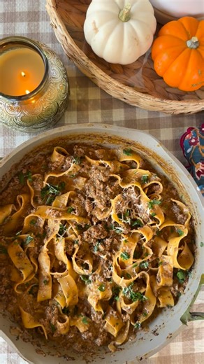 Teresa Forehand PA-C on Instagram: "Like & comment “MENU” for your FREE weekly dinner menu complete with recipes and a grocery list! Fall recipes are HERE! Under 30 minutes is my weeknight motto- Its doable, delish and helps us spend time together at the end of the day! These are dinners that the entire family can eat and enjoy together! No short order chef here 🤣 Here’s what we are eating this week! BEEF STROGANOFF BEEF AND BROCCOLI CROCKPOT CHICKEN POT PIE SHEET PAN FAJITAS PAN SEARED RANCH C