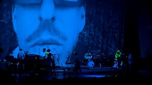 Vampire Weekend - The Surfer + Oxford Comma + Capricorn - Hollywood Bowl_0