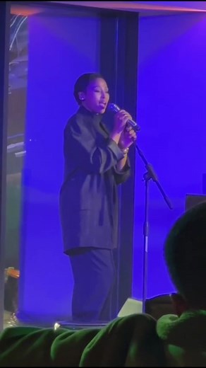 Zonke The Evergreen Unplugged Performance