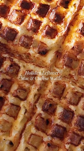🧀Too much leftover mac & cheese from Thanksgiving? Turn it into everyone's favorite breakfast! ... Waffle 🧇 #macandcheese #waffles #breakfast #thanksgivingleftovers #easyrecipes | What Should I Eat