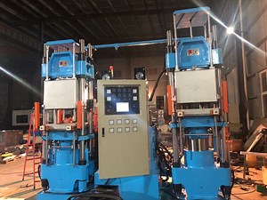 [Hot Item] Rubber&Silicone Customized Vulcanizing Machine/Vacuum Vulcanizing Machine with Core Lifter