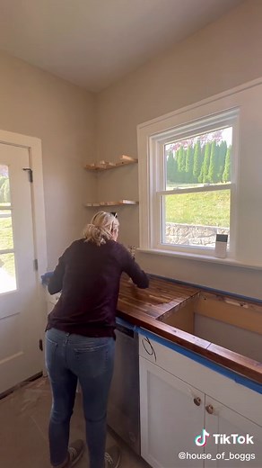 Food Safe Finish for Butcher Block Countertops: Tung Oil Application Guide