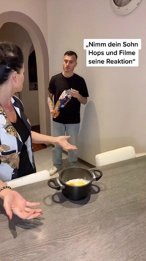 Wenn das Viral gehen sollte fress ich n Besen 🧹. #fy #fyp #viral #mymum #comedy #prank #nomobbingjustfun #german #balkan #lustig