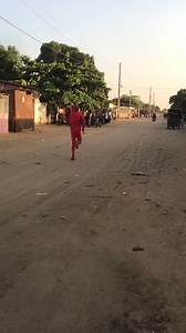 Vcs sempre dizem , vai procura emprego o emprego e mesmo esse de correr atoa como vcs dizem 🙏 | The Flash africano