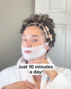 "I wish I bought this sooner!!" ✨ It actually helped reduce my double chin without any painful treatments 🌸 My skin feels tighter and looks smoother every time I use it 💖 Way cheaper (and safer) than those expensive clinic procedures | Try Chinology