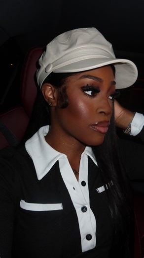 T E N I O L A on Instagram: "SAVE THIS POST RIGHT NOW📸🔥 These are the settings for the MARK III. The settings aren’t that hard to navigate, you just have to adjust whether it’s light out or dark out. Also I feel like the number one thing people don’t do is turn on the flash even when it’s bright out side. It makes a HUGE difference 🫶🏾 Let me know if you try this & what you think! #canong7x #canong7xmarkii #canon #camerasettings #instagrambaddie #bestphotos"