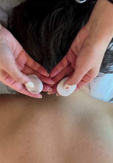 ASMR Hairplay Techniques for Relaxation and Sleep