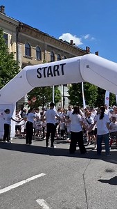 193 reactions · 18 shares | The Color Run 2025, Cluj-Napoca - 5 kilometri de bucurie și culoare ‍♂️The Color Run a animat centrul orașului Cluj-Napoca de culoare, energie și bună dispoziție. Evenimentul a fost o celebrare a mișcării, a comunității și a stilului de viață activ.☀️ @thecolorrunro #thecolorrun #5kmdebucurie #visitcluj #bucurie #alergarecuzambet #culoareinmiscare #cursaculorilor #happiest5k #colorfulmemories | Primăria Cluj-Napoca | Facebook