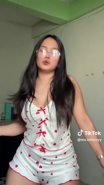 Ms.kitty (@ms.kittyyyy)’s videos with I WANNA FFFF YOU DANCE CHALLENGE - 𝕸𝖆𝖘𝖙𝖊𝖗 𝕮𝖍𝖗𝖎𝖘𝖘𝖊𝖗