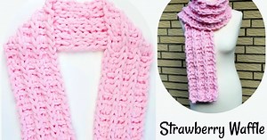 Strawberry Waffle - Loop it Scarf - Free Finger Looping Pattern   Tutorial