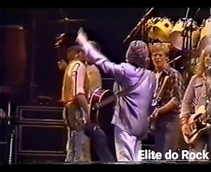 Mick Jagger e David Bowie - Dancing In The Street #mickjagger #davidbowie Grupos ⚡Elite do Rock⚡ ⚡ Baú da Elite ⚡ | Elite do Rock