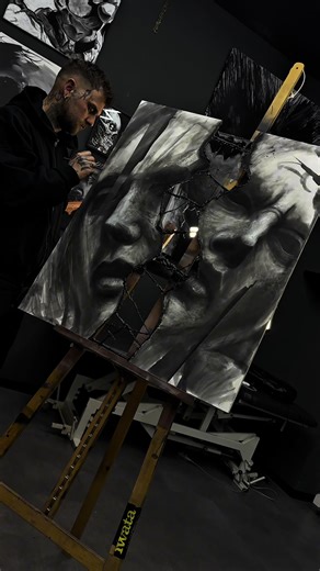 Split Within 💀🖤 #artwork #drawings #artist #charcoal