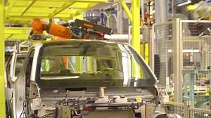 CAR FACTORY : SMART FORTWO PRODUCTION l ASSEMBLY LINE l HAMBACH PLANT (FR) Highly efficient assembly and logistics processes and suppliers directly located on the plant's premises as system partners: the smart plant in Hambach, France, has stood for the success story of an innovative, particularly lean production concept since the decision was made in 1994 to build the plant. In its domain, it has set standards in the automotive industry and continues to do so. Around 1.6 million smart fortwo ve