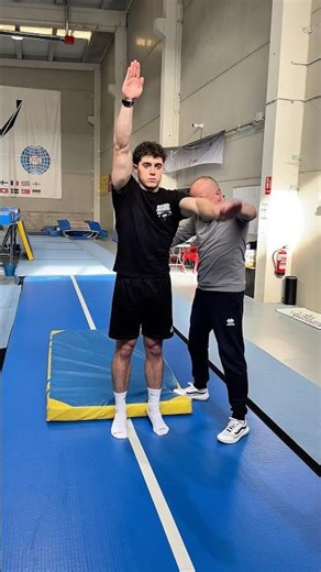 Decidme que no soy el único 🙏🏻 #backflip #fail #humor #viral