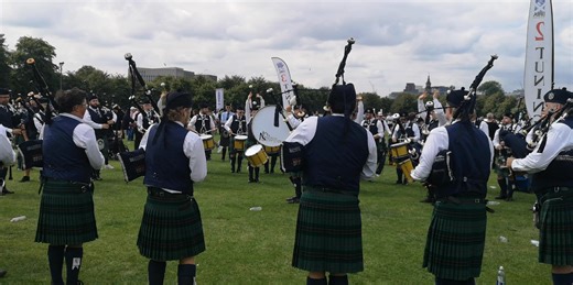 3.3K views · 59 reactions | A blast of North Stratton Pipe Band on Glasgow Green | We Love Pipe Bands | Facebook