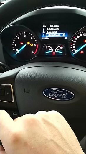 Como memorizar presión de neumáticos en Ford Kuga