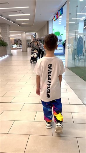 Modern Talking Shuffle with a Boy Dancing | Brother Louie Mix '98 Lamfer