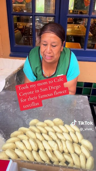 Tortillas de Arina , at Cafe Coyote in San Diego#tortillasdeharina #flourtortillas #cafecoyote #oldtownsandiego #fo #foyou #comidamexicana #amomivida