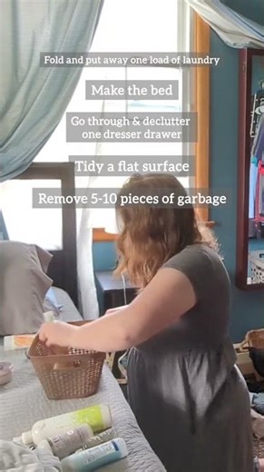 Create a peaceful bedroom with these decluttering tasks! | Sleep tips