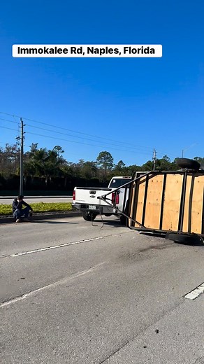 189K views · 987 reactions | Rollover crash in Naples, Florida. | Gael Hernandez | Facebook