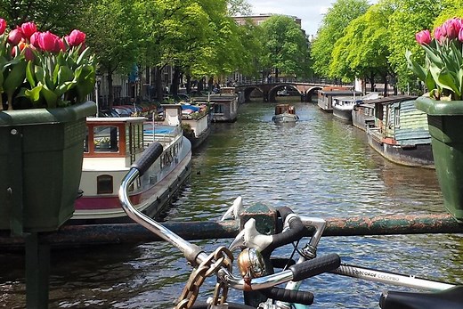Cycling Holiday Through Amsterdam? Book With Dutch-Biketours