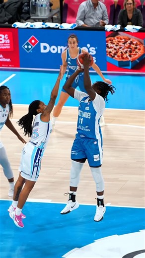 BASKET LANDES on Instagram: "Un panier construit en 4 temps 😅 (On a fait gonfler les stats au rebond offensif) #LaBoulangereWonderligue"