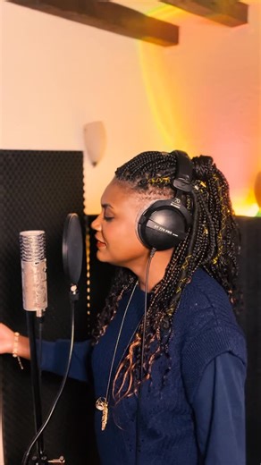 LysJoy on Instagram: "Malaika ✨ Un chant en swahili, porté par tant de voix à travers le temps. Rendu inoubliable par Miriam Makeba et repris avec force par Angélique Kidjo. Ici, une version piano-voix, simple, intime, pour laisser parler l’émotion 🤍🎶 🎹Prod & montage : @piotr_paluch_music #Malaika #SwahiliSong #PianoVoix #CoverAfricaine #Hommage"