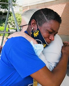 2.4K reactions · 456 shares | Eight months ago, LaShenda was sleeping in her car in a Kroger parking lot. Now she's a beloved employee in that same store.  | Humankind | Facebook