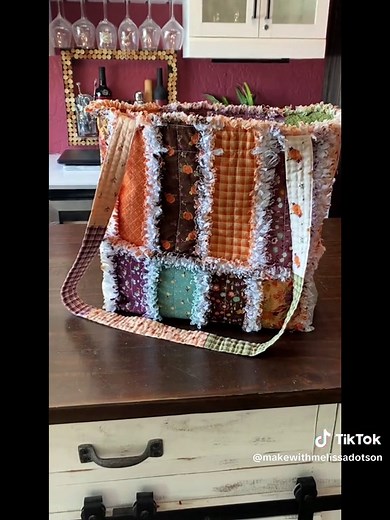 Let’s make my#quilttok first original bag pattern 🩷 Meet the Jeanette Rag Quilt Bag — sturdy, beginner-friendly, and SO satisfying to make. If you’ve never tried a rag quilt bag, this is the one to start with ✂️🧵 Full tutorial on YouTube! #ragquilt #sewingtutorial #handmadebag