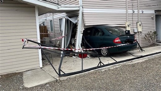 Medford driver arrested after crashing vehicle into residence - KOBI-TV NBC5 / KOTI-TV NBC2