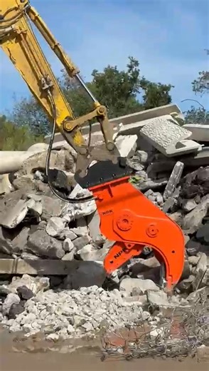 🎥 Nous vous présentions la semaine dernière notre croc à béton modèle G-18JX, découvrez le aujourd'hui en vidéo ! | NPK France