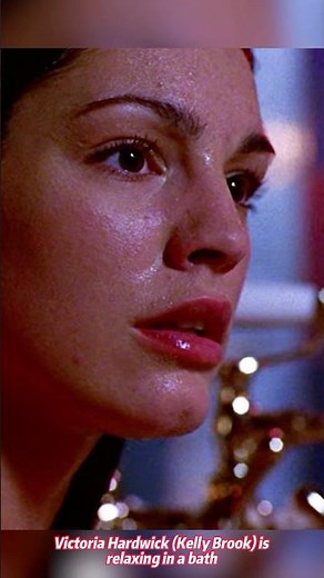 This Smallville Scene Still Haunts Me – The Invisible Shower Attack
